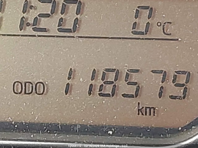 VNKKTUD36FA042324 Toyota YARIS LE