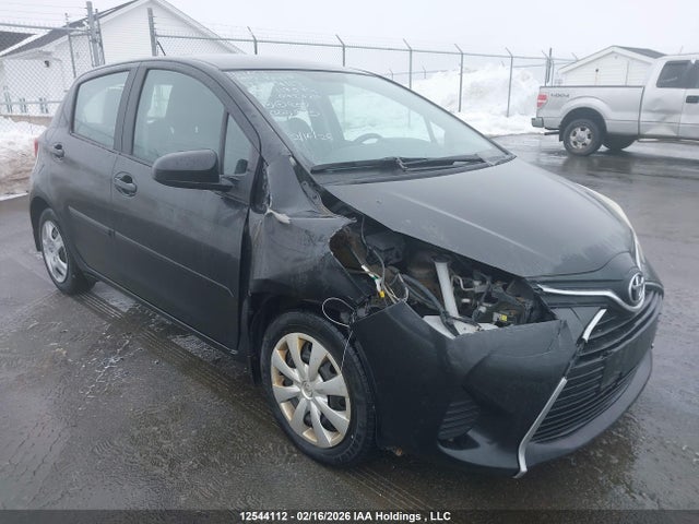 VNKKTUD36FA042324 Toyota YARIS LE