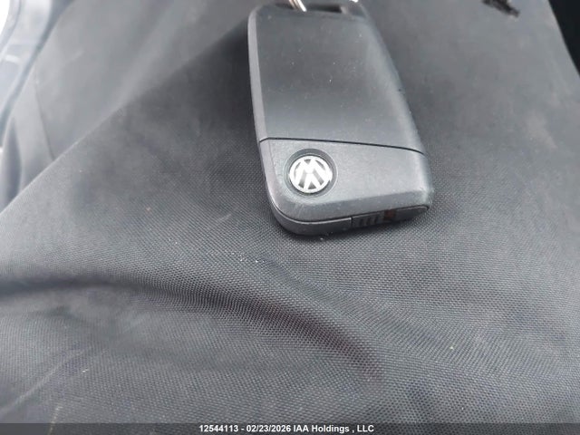 12544113 :رقم المزاد ، 3VWEB7BU3LM056392 vin ، 2020 Volkswagen Jetta Highline مزاد بيع