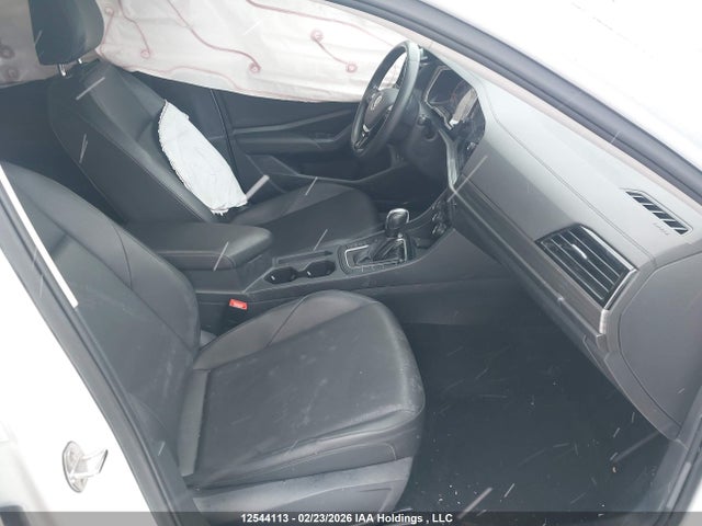 12544113 :رقم المزاد ، 3VWEB7BU3LM056392 vin ، 2020 Volkswagen Jetta Highline مزاد بيع