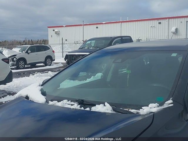 2T1BURHE8JC101540 Toyota COROLLA LE
