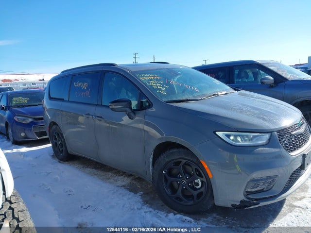 Chrysler Pacifica Limited 2025 2C4RC1GG6SR602546 Image 13