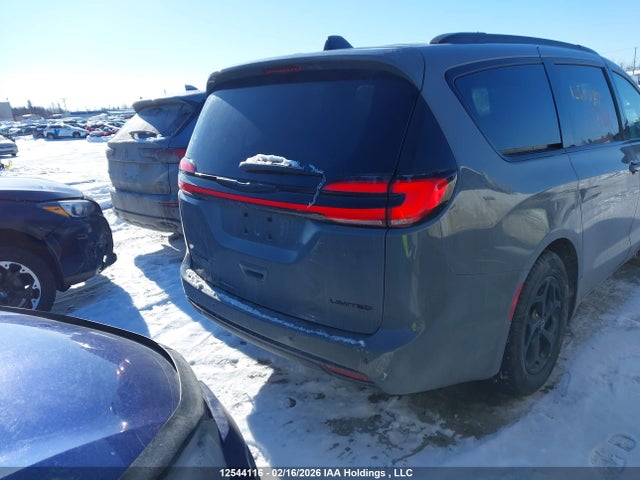 Chrysler Pacifica Limited 2025 2C4RC1GG6SR602546 Image 16