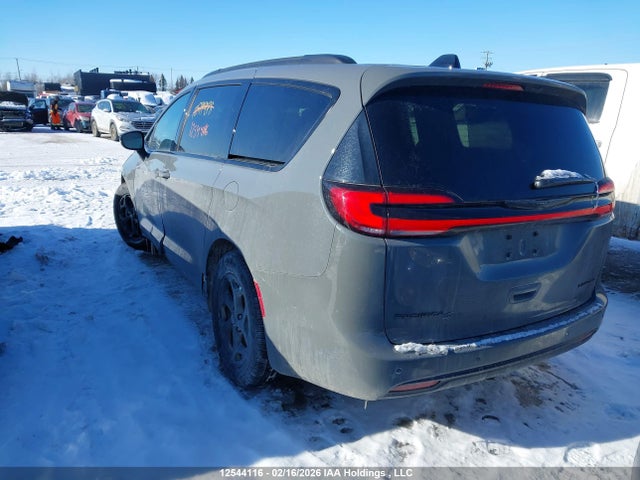 Chrysler Pacifica Limited 2025 2C4RC1GG6SR602546 Image 3