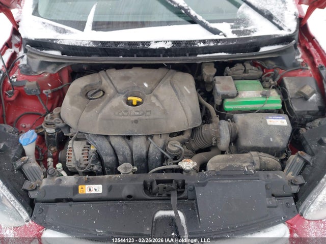 KMHDH4AH0FU262748 Hyundai Elantra Gls
