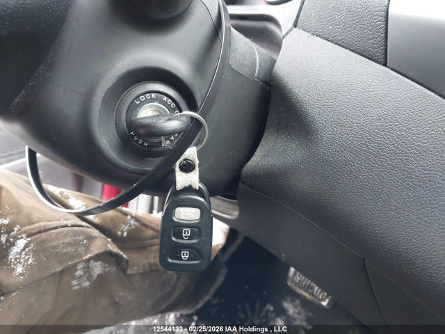 KMHDH4AH0FU262748 Hyundai Elantra Gls