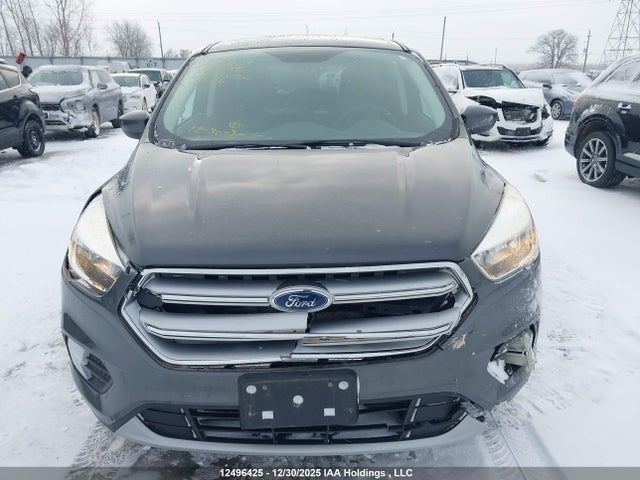 1FMCU9G99HUB46990 Ford ESCAPE SE