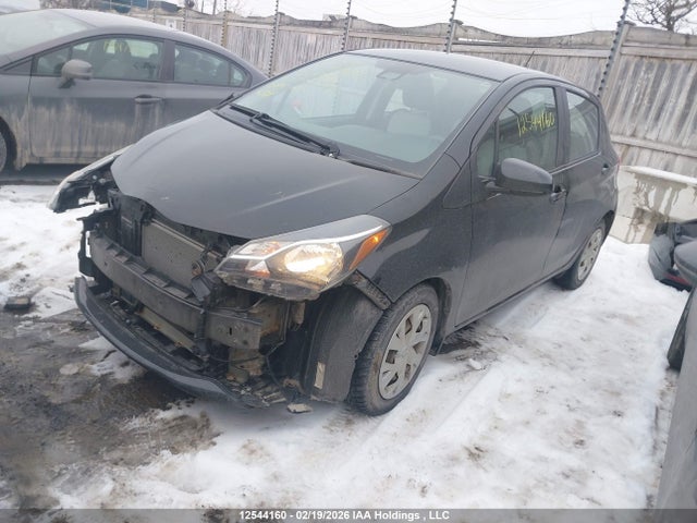Toyota YARIS LE 2018 VNKKTUD35JA088283 Image 2