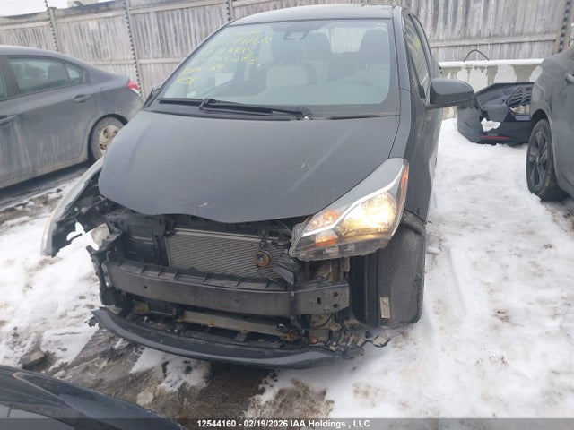 Toyota YARIS LE 2018 VNKKTUD35JA088283 Image 6