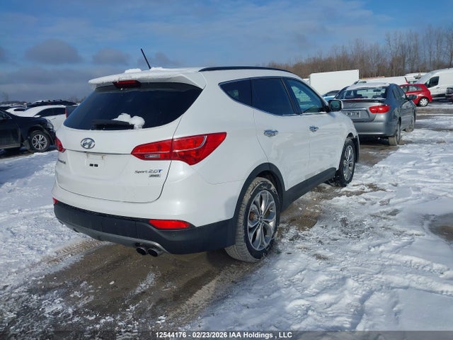 5XYZUDLA8FG232761 Hyundai Santa Fe Sport 2.0t Se