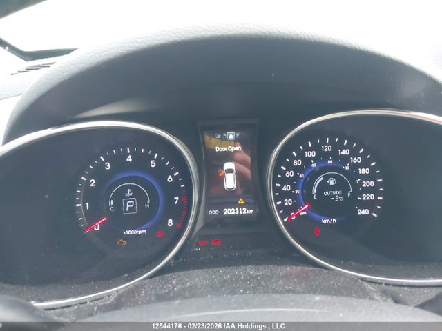 5XYZUDLA8FG232761 Hyundai Santa Fe Sport 2.0t Se