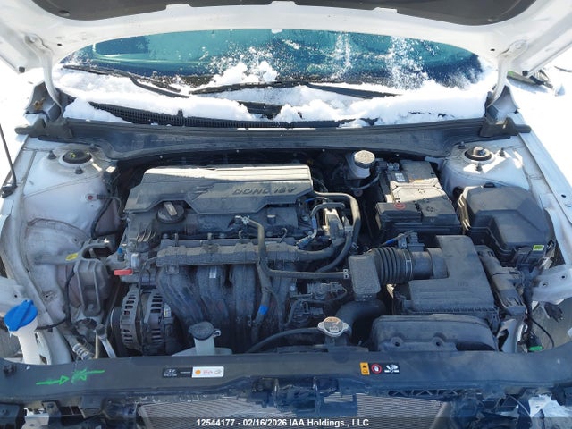 KMHLM4DG2RU796185 Hyundai Elantra Essential