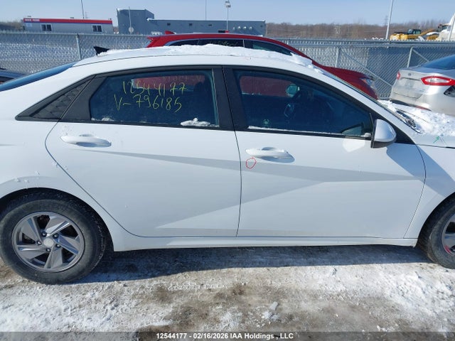 KMHLM4DG2RU796185 Hyundai Elantra Essential