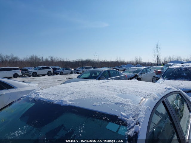 KMHLM4DG2RU796185 Hyundai Elantra Essential