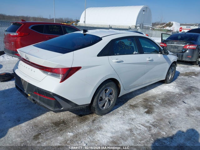 KMHLM4DG2RU796185 Hyundai Elantra Essential