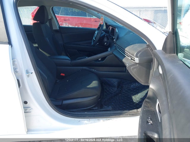 KMHLM4DG2RU796185 Hyundai Elantra Essential