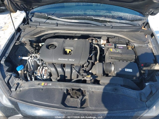 KMHD84LFXJU497906 Hyundai ELANTRA GL