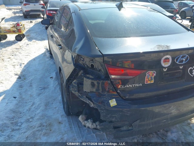KMHD84LFXJU497906 Hyundai ELANTRA GL
