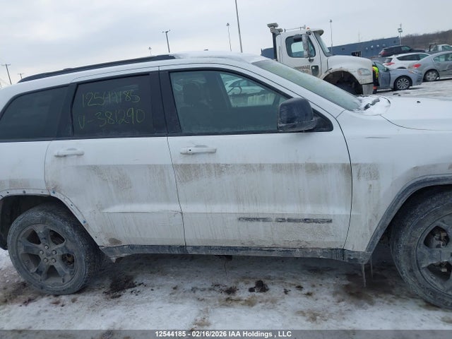 1C4RJFAG4JC381290 Jeep Grand Cherokee Laredo