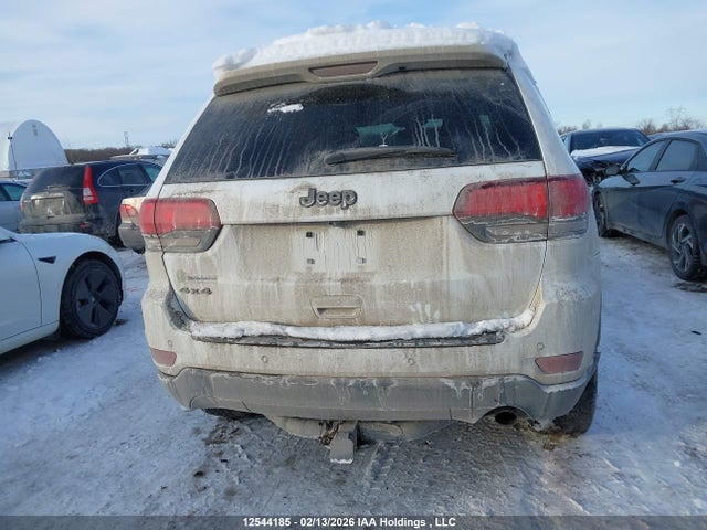 1C4RJFAG4JC381290 Jeep Grand Cherokee Laredo