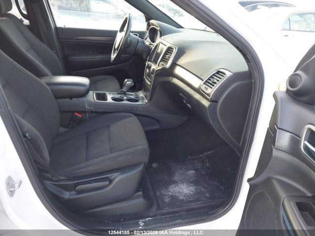 1C4RJFAG4JC381290 Jeep Grand Cherokee Laredo