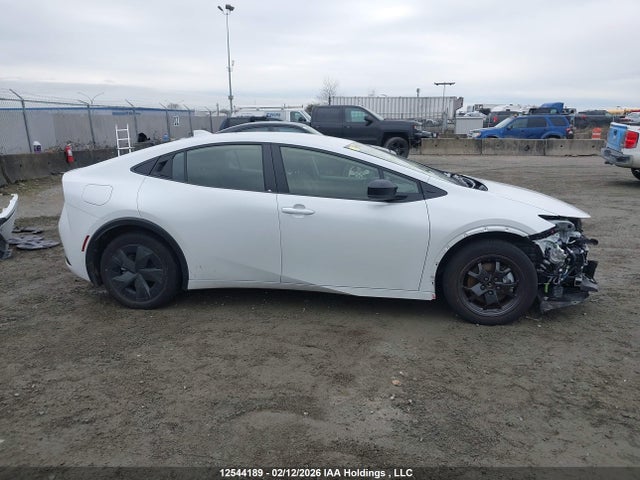 JTDACACU2S3047337 Toyota Prius Plug-in Hybrid Se