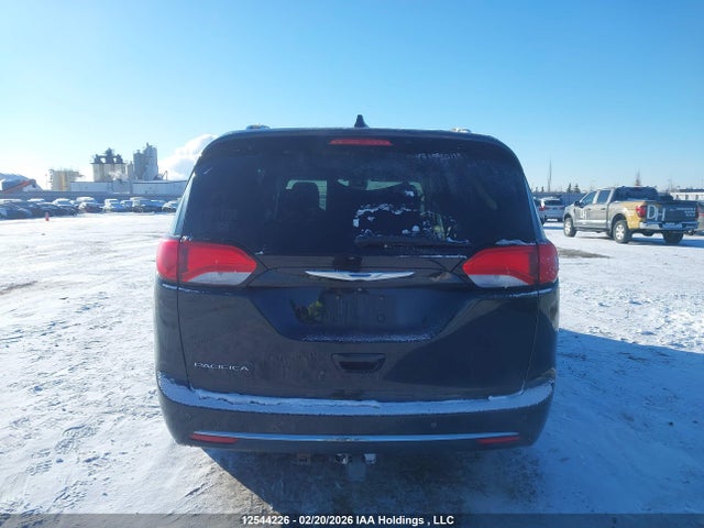 Продаж на аукціоні авто 2017 Chrysler Pacifica Touring-l Plus, vin: 2C4RC1EG4HR840164, номер лоту: 12544226