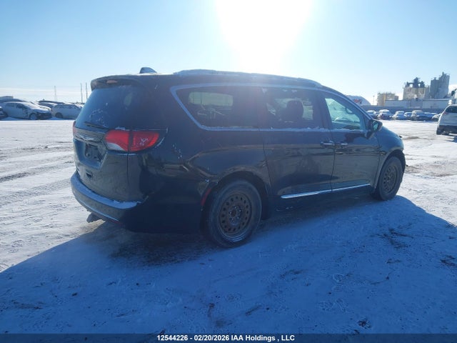 Продаж на аукціоні авто 2017 Chrysler Pacifica Touring-l Plus, vin: 2C4RC1EG4HR840164, номер лоту: 12544226