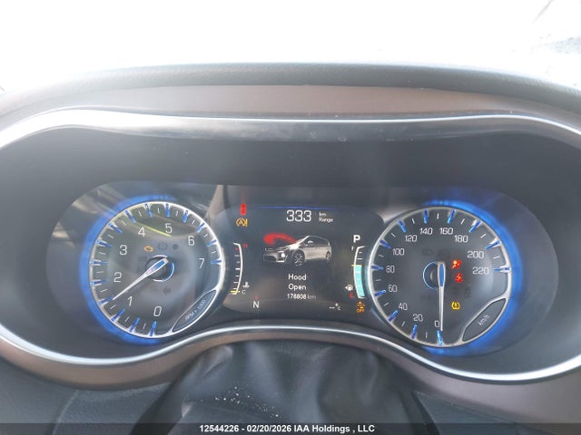 Продаж на аукціоні авто 2017 Chrysler Pacifica Touring-l Plus, vin: 2C4RC1EG4HR840164, номер лоту: 12544226