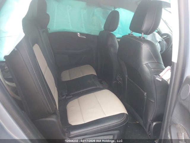 12544232 :رقم المزاد ، 1FMCU9DZ5NUB04199 vin ، 2022 Ford Escape Hybrid مزاد بيع