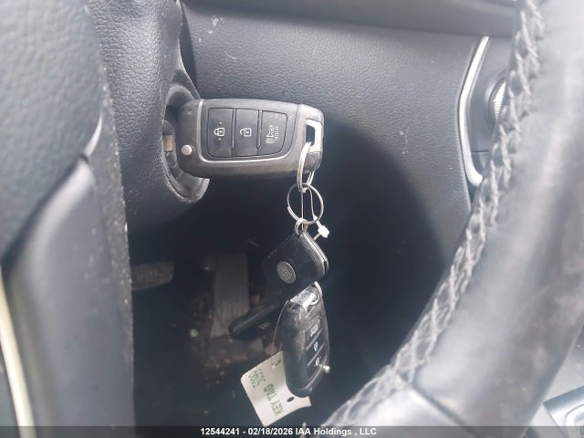 5NMS23ADXLH282559 Hyundai Santa Fe Essential Fwd With Smartsense Package