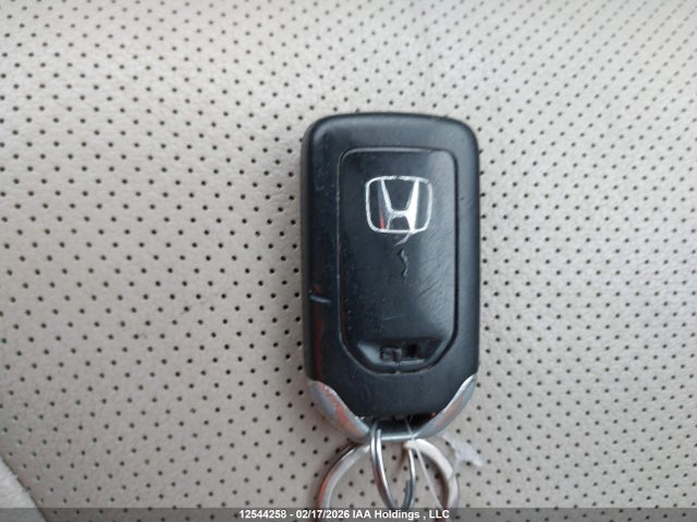 2HKRM4H78GH106021 Honda Cr-v Ex-l