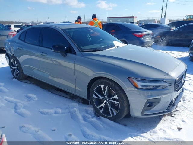 Volvo S60 B5 Core Dark Theme 2024 7JRL12TK2RG324947 Image 13
