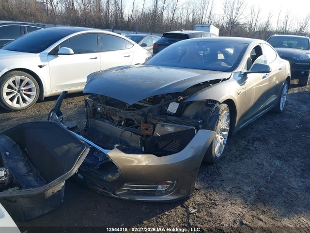 Tesla Model S 70d/85d/p85d 2015 5YJSA1S21FF089453 Image 2