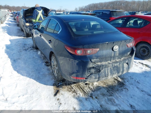 JM1BPACMXS1793426 Mazda 3 Preferred