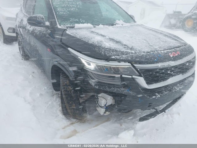 12544341 :رقم المزاد ، KNDETCA24N7339342 vin ، 2022 Kia Seltos Sx Turbo W/black Interior/sx Turbo W/burgundy Interior مزاد بيع