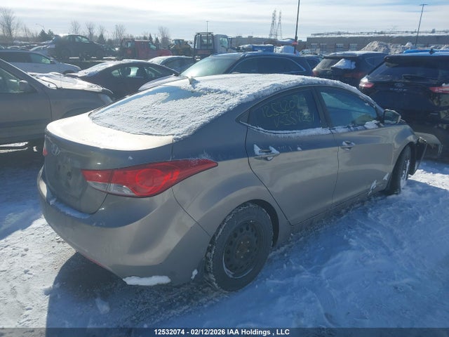 Продажа на аукционе авто 2013 Hyundai Elantra Gl, vin: 5NPDH4AE3DH354261, номер лота: 12532074