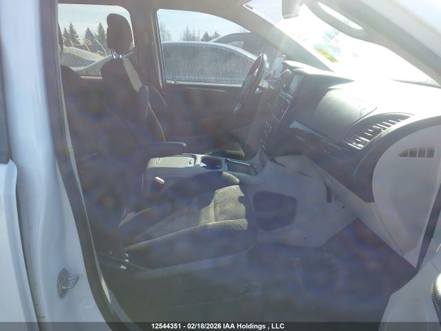 2C4RDGBG5HR694877 Dodge Grand Caravan