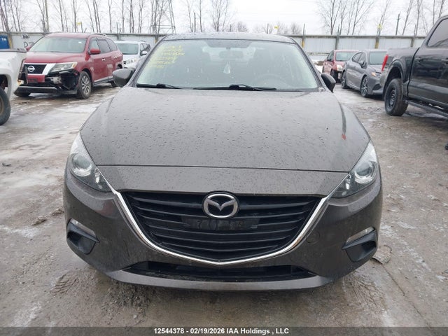3MZBM1U79FM182598 Mazda MAZDA3
