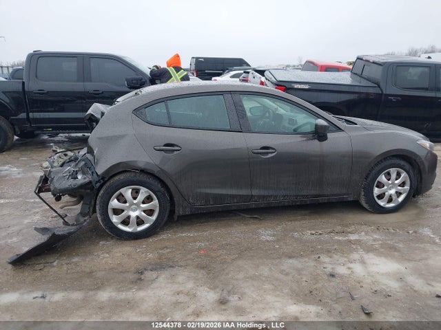 3MZBM1U79FM182598 Mazda MAZDA3