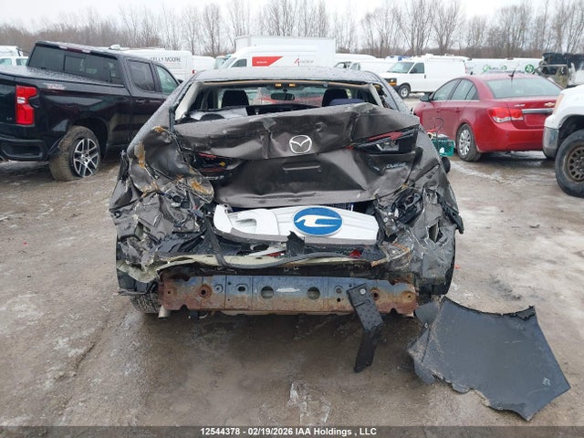 3MZBM1U79FM182598 Mazda MAZDA3