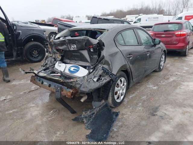 3MZBM1U79FM182598 Mazda MAZDA3