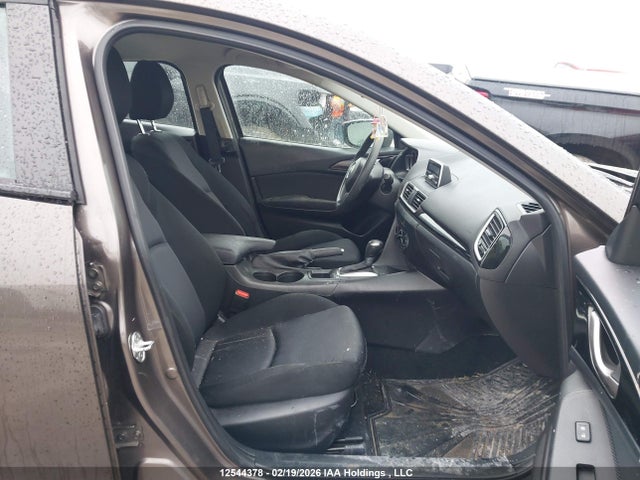 3MZBM1U79FM182598 Mazda MAZDA3