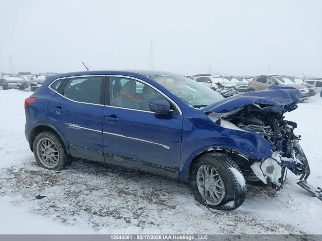 JN1BJ1CR9JW206909 Nissan Qashqai S/sl/sv