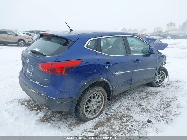JN1BJ1CR9JW206909 Nissan Qashqai S/sl/sv