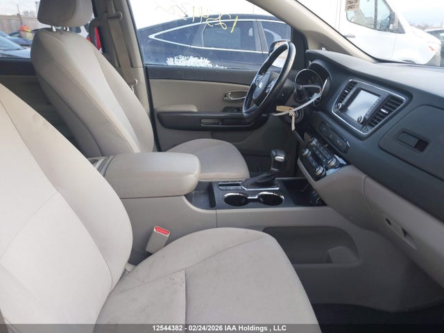 KNDMB5C19L6595302 KIA Sedona Lx/ex