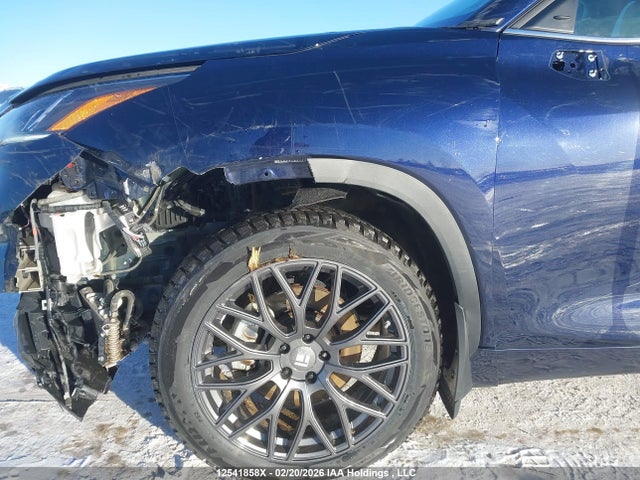 5TDDZRBH2NS209890 Toyota Highlander Limited