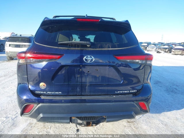 5TDDZRBH2NS209890 Toyota Highlander Limited