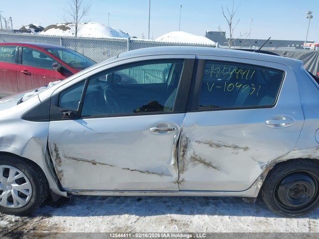 VNKKTUD36KA104251 Toyota YARIS LE