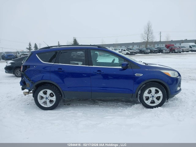 1FMCU9G9XFUC15618 Ford ESCAPE SE